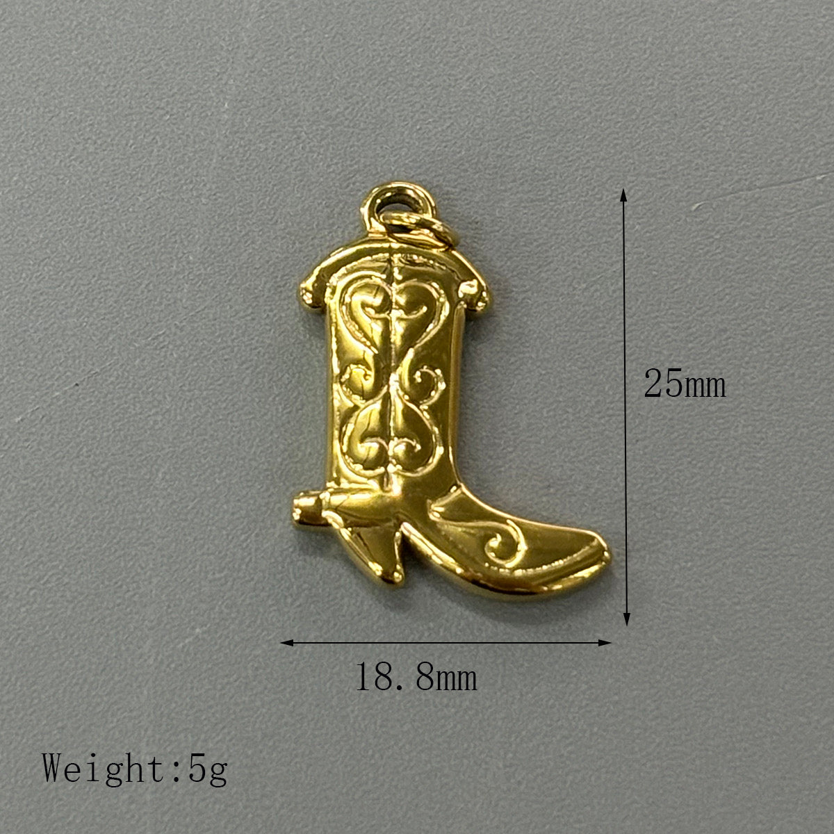 C654 Dije bota para collar acero inoxidable chapado en oro 18k 2.5cm