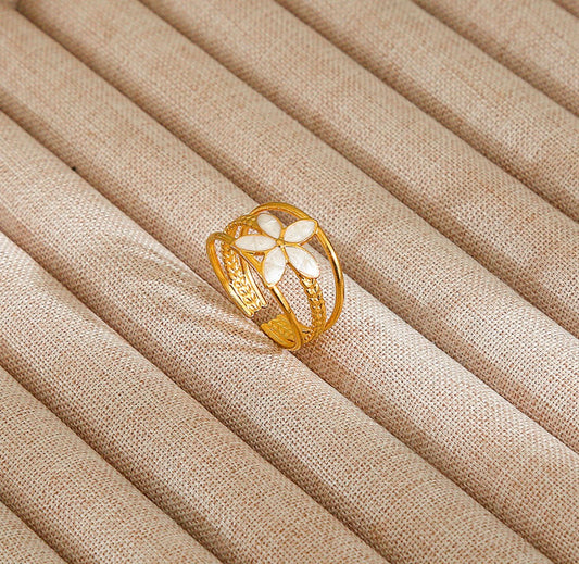 A553 Anillo dorado flor blanca acero inoxidable abierto