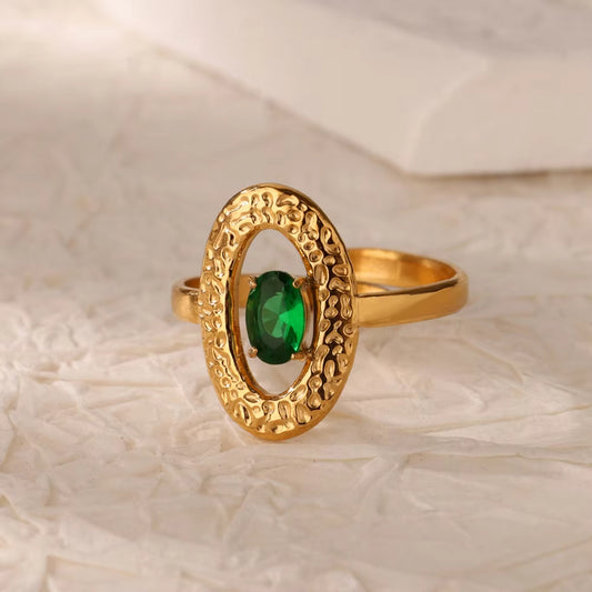 A185 Anillo óvalo cristal verde acero inoxidable chapado en oro de 18k