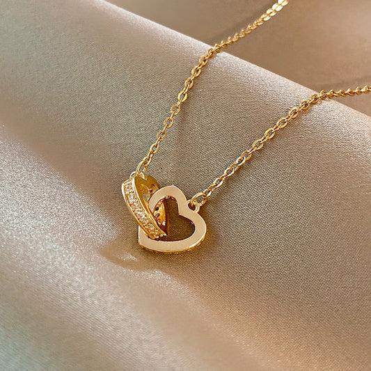 C764 Collar corazón dorado brillante acero titanio 21cm largo 1cm dije