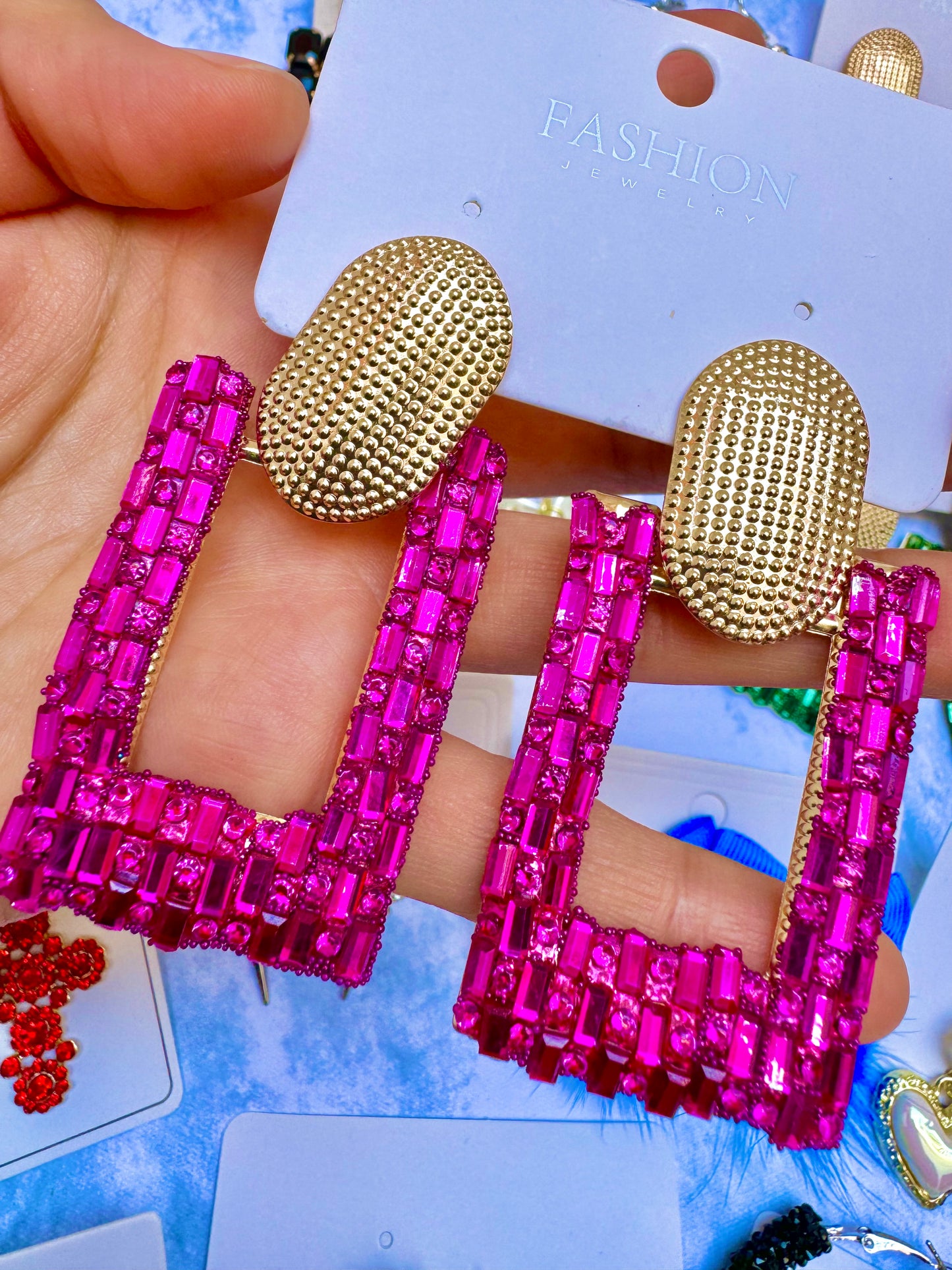 E2019F Aretes dorado incrustacion cristal fucsia elegantes fiesta