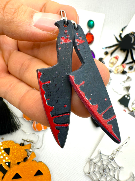 E246 Aretes Cuchillo Negro Halloween