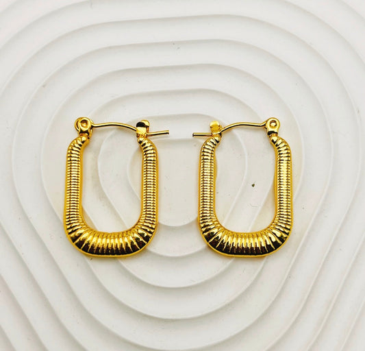 E5424 Arracadas rectangulares doradas acero inoxidable 4cm