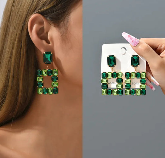 E3127 Aretes cuadro cristal verde fiesta cobre largo 5.5cm