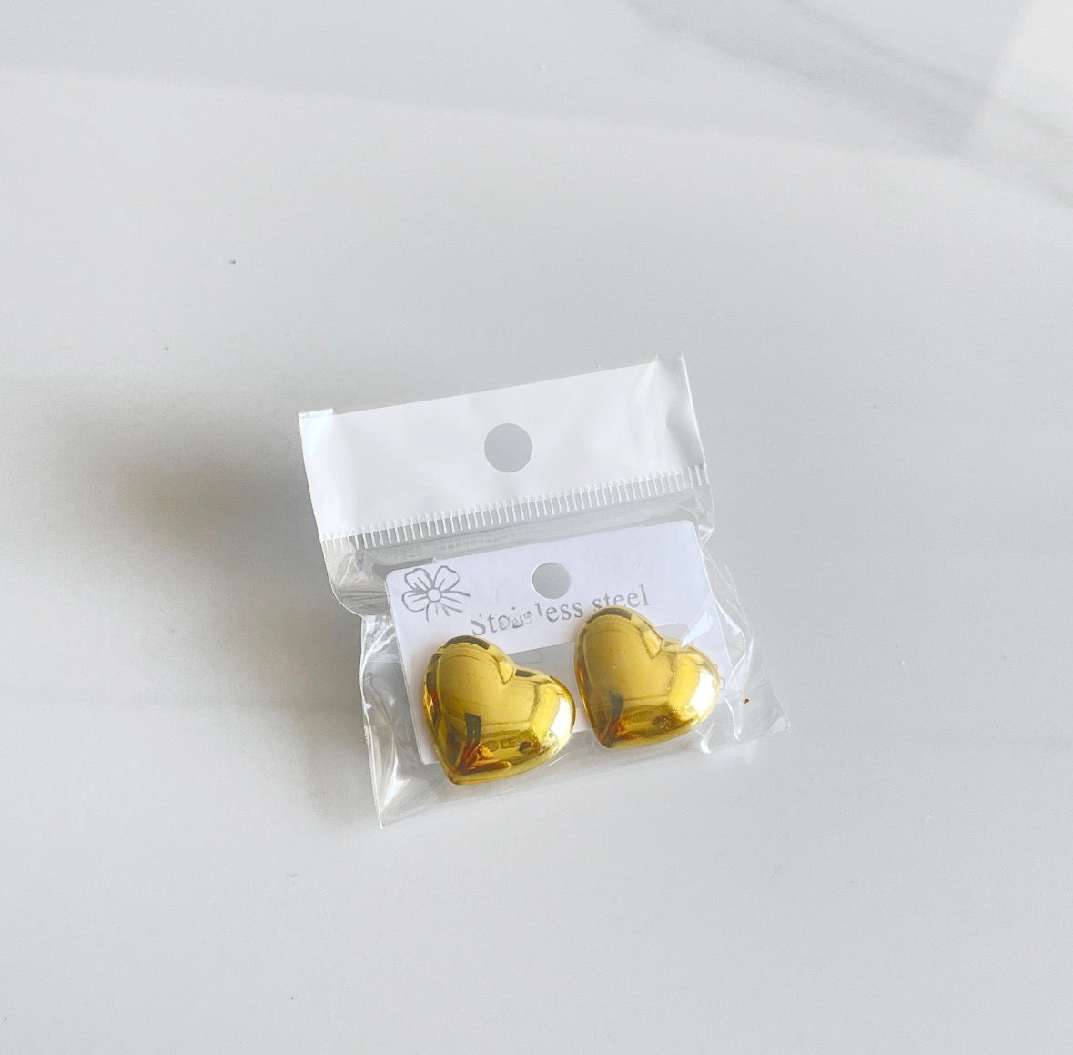 E5102 Aretes corazón dorado acero inoxidable 2cm