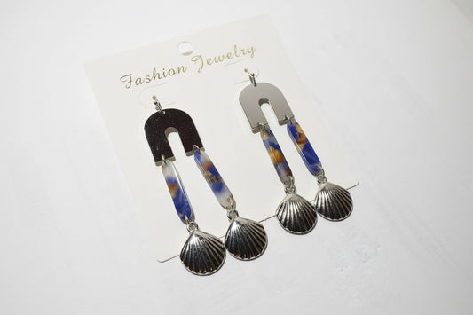 P07 Aretes plateados marmoleados concha de mar aleacion 7.5cm