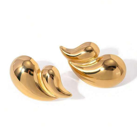 E3646 Aretes corazón gotas doradas aleacion chapado en oro de 18k 3cm