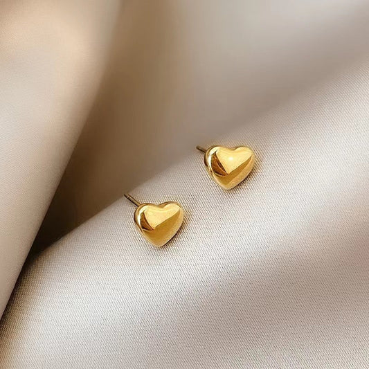 E3417 aretes corazón dorado acero de titanio .5cm