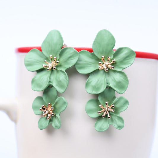 E3012V Aretes flor aleacion esmaltado 6cm