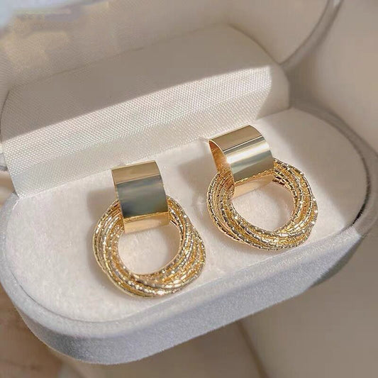 E5790 Aretes  redondos dorados aleacion 4cm
