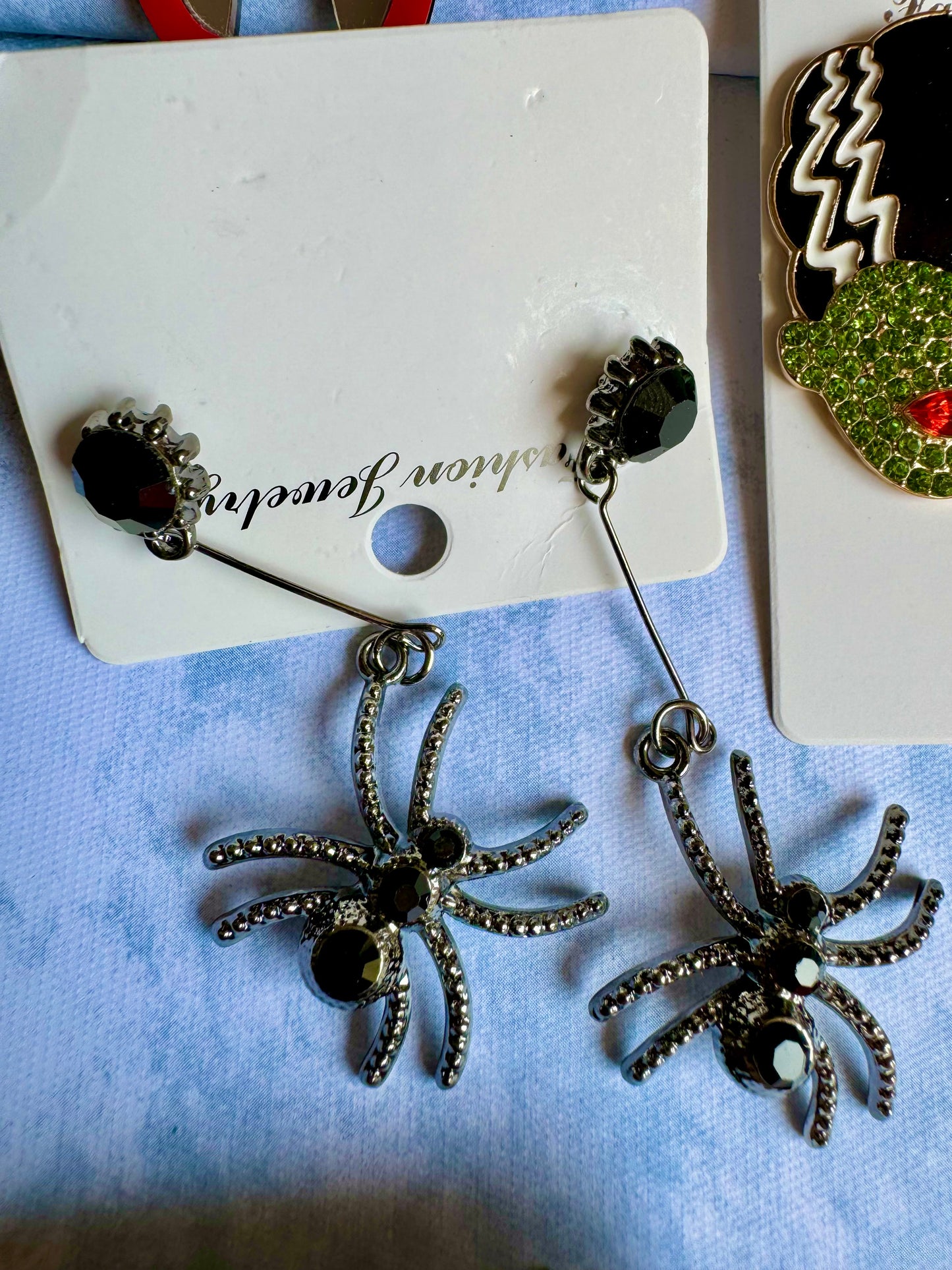 E366 Aretes Araña Halloween