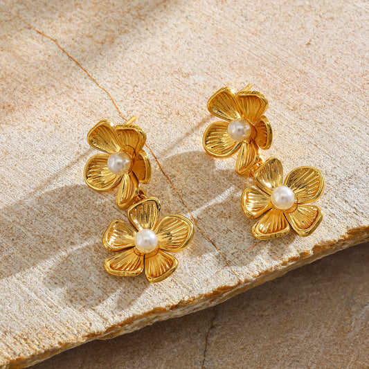 E4720 Aretes flor dorada acero inoxidable chapado en oro de 18k 3cm