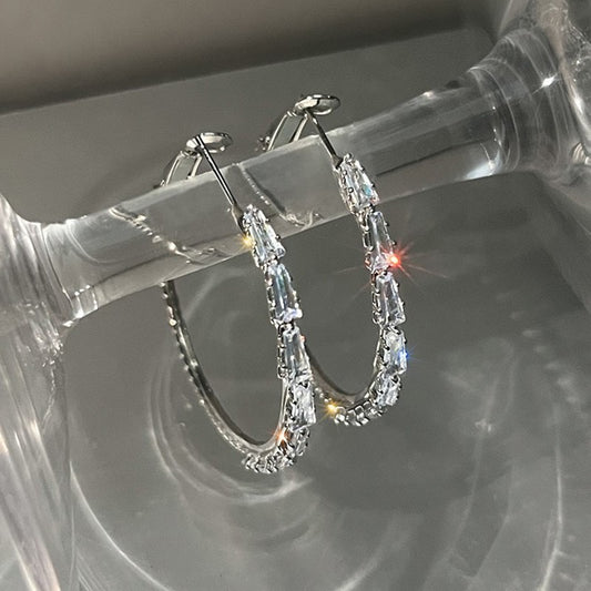 E3927 Aretes aro de circonia poste de plata 4cm