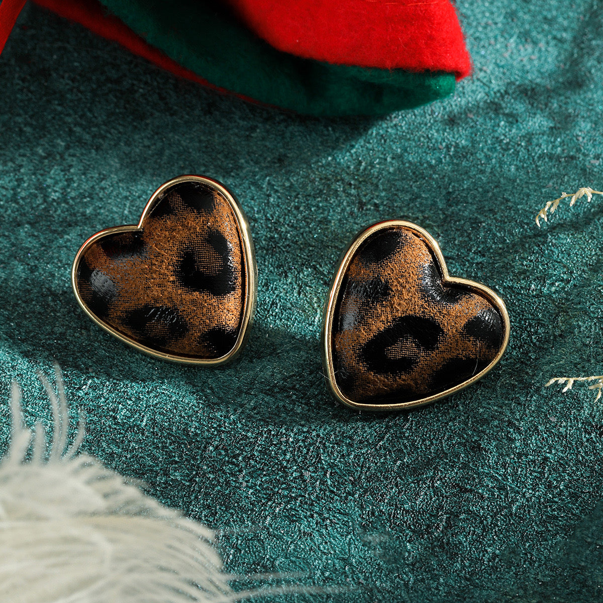 E2375 Aretes Corazon Flocado Estampado Leopardo Largo 3cm