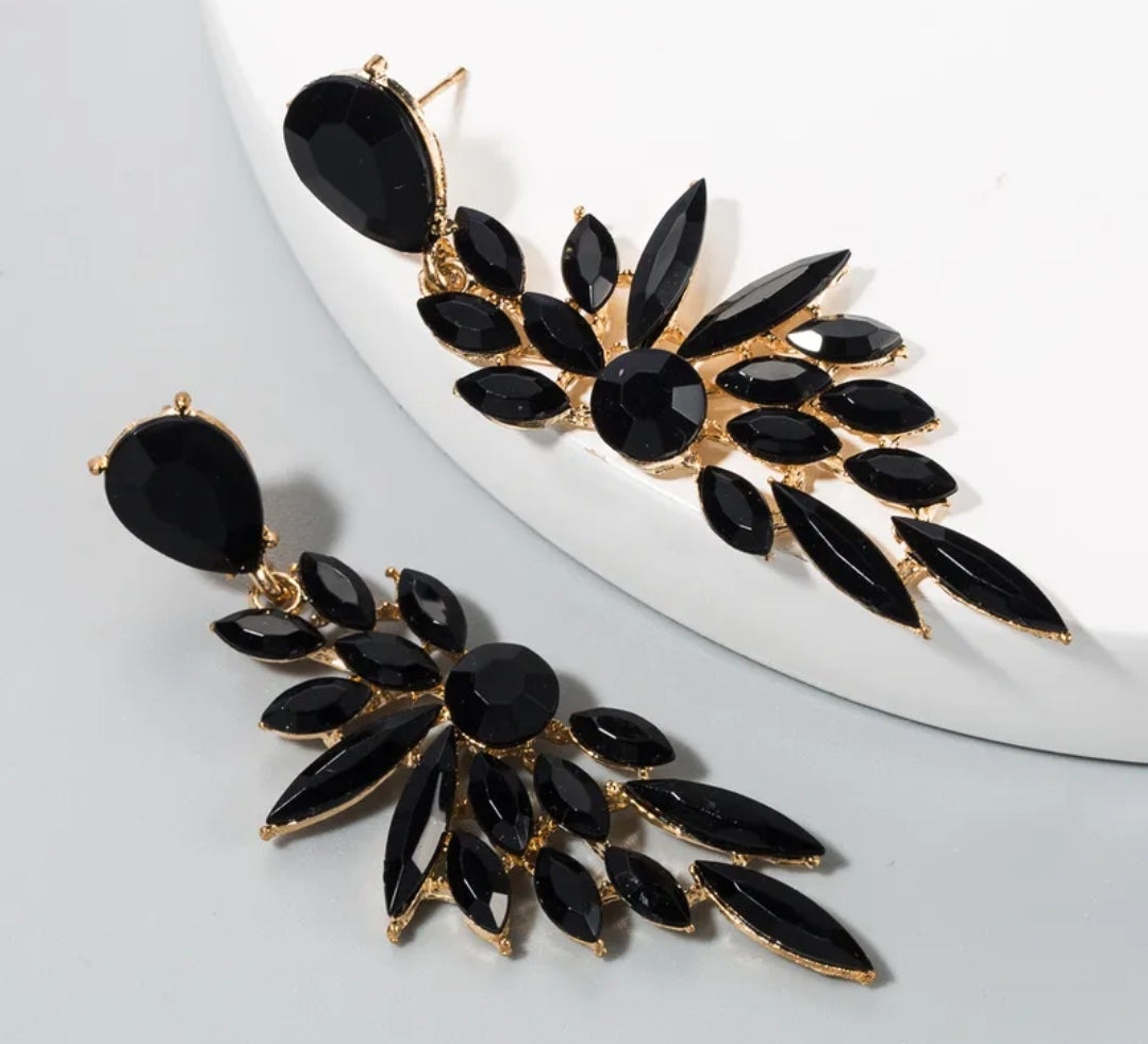 E2093B Aretes Hoja Cristal Negro