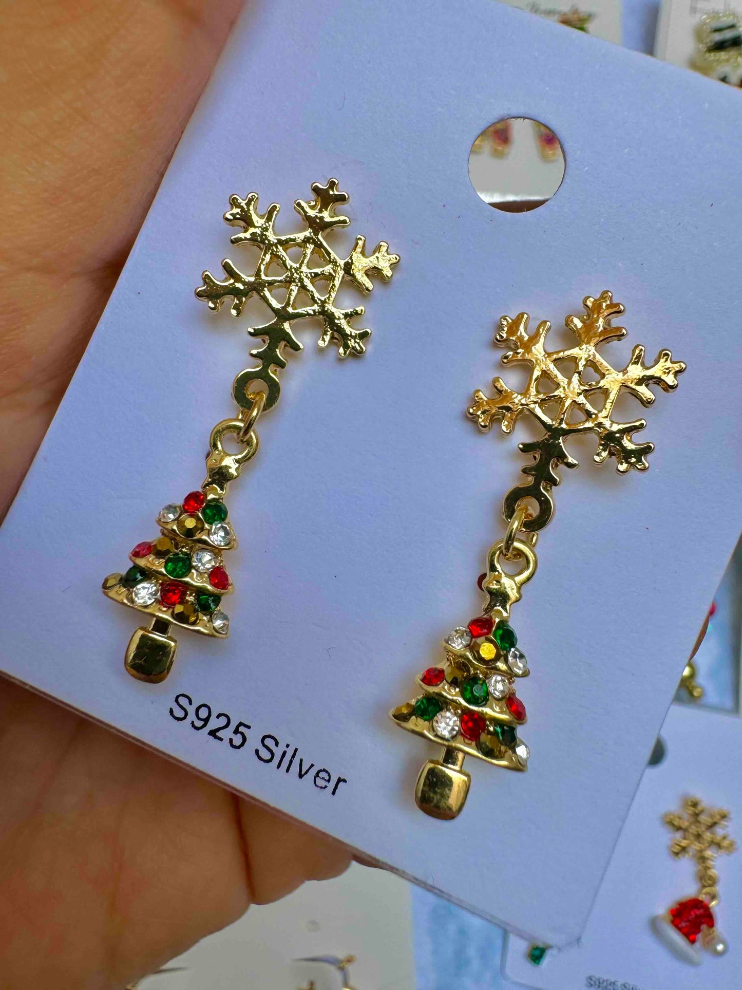 E705 Aretes árbol navideño zirconia pequeños 3.5cm asimétricos