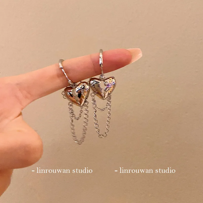 J658 Aretes corazon plateado aleacion 4.5cm