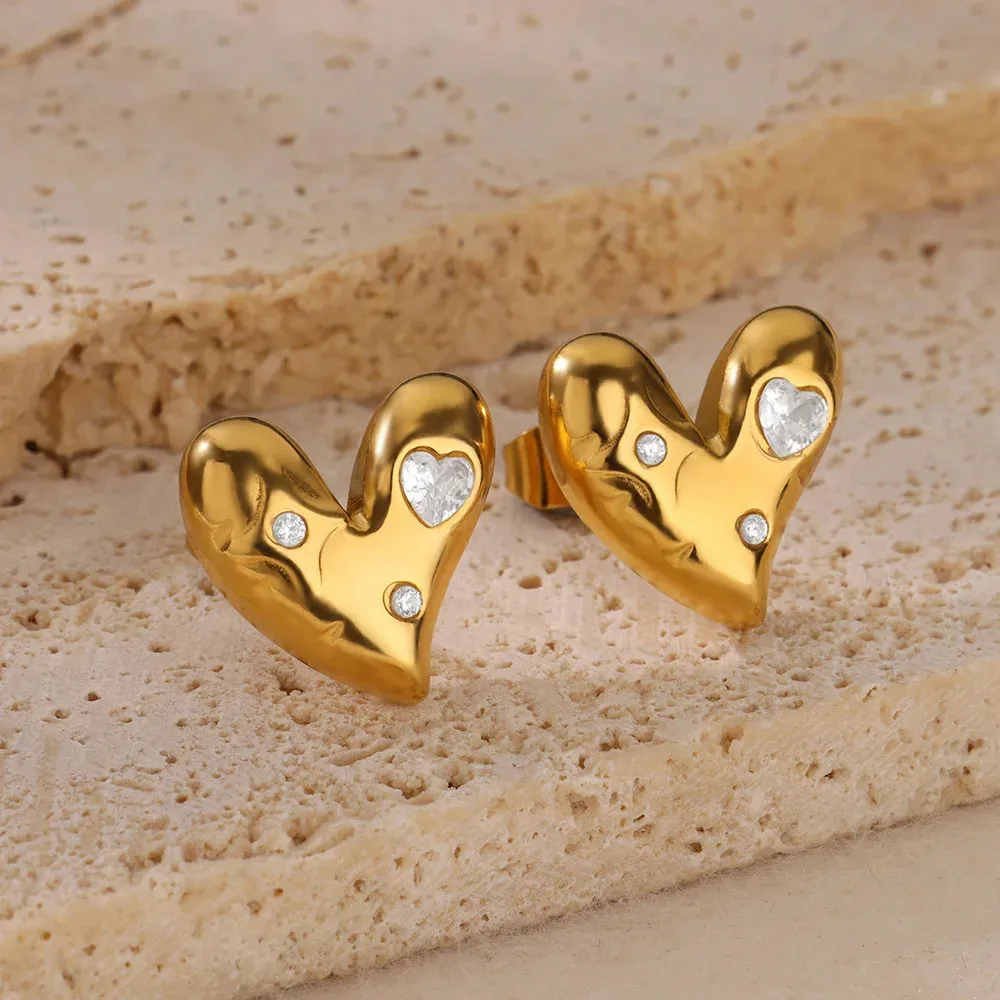 J666 Aretes corazon dorado acero inoxidable 1.5cm